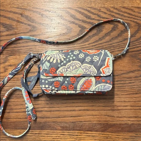 Vera Bradley Wristlet/Crossbody - Picture 1 of 4